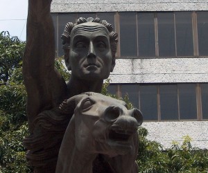 Naked Bolívar Desnudo - Pereira. Source: Flickr.com By Yohan 1
